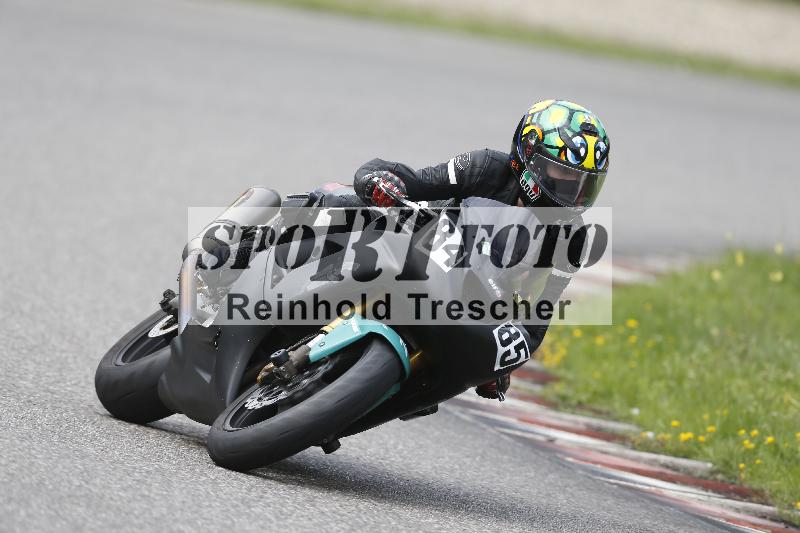 /37 28.07.2025 Dunlop Ride und Test Day ADR/Einsteiger gruen/84